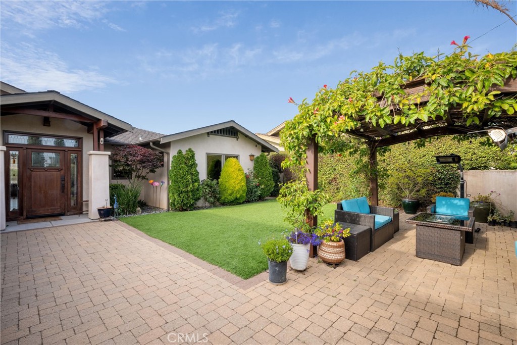 1330 Oceanaire Dr, San Luis Obispo, CA 93405