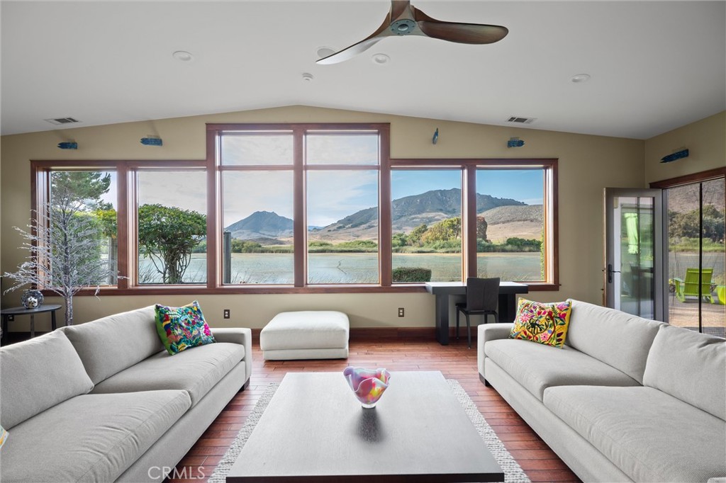 1330 Oceanaire Dr, San Luis Obispo, CA 93405