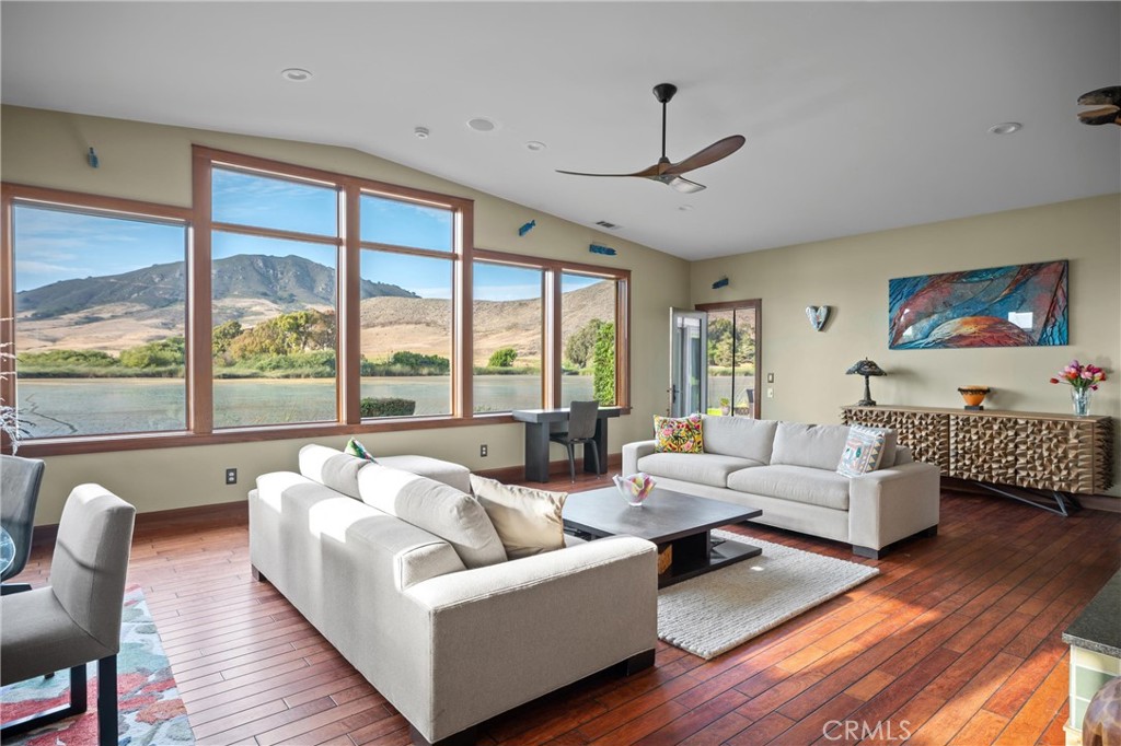 1330 Oceanaire Dr, San Luis Obispo, CA 93405