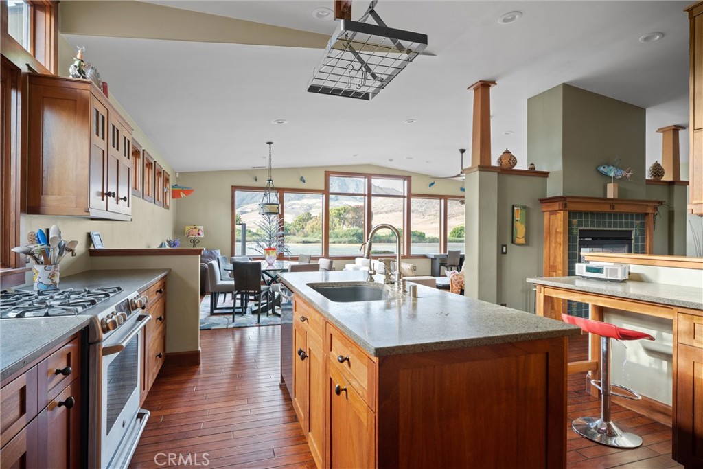 1330 Oceanaire Dr, San Luis Obispo, CA 93405