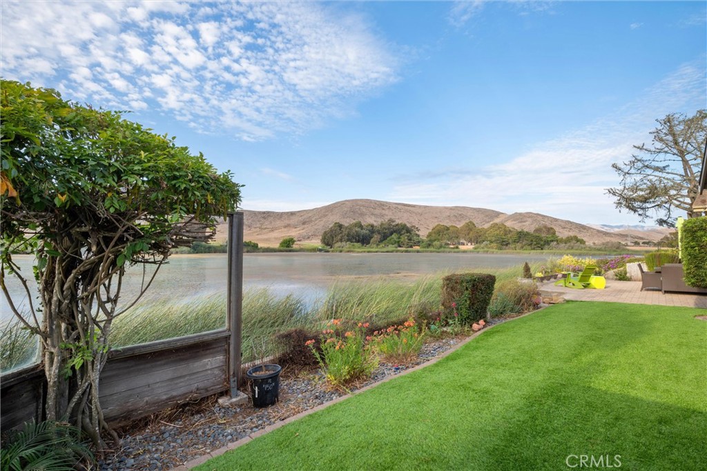 1330 Oceanaire Dr, San Luis Obispo, CA 93405