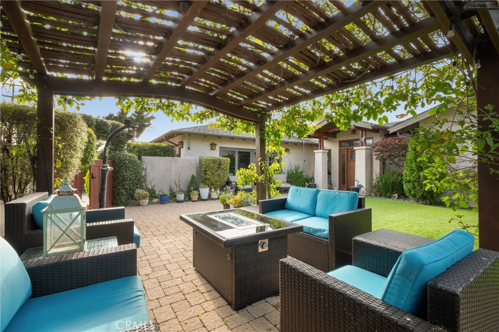 1330 Oceanaire Dr, San Luis Obispo, CA 93405