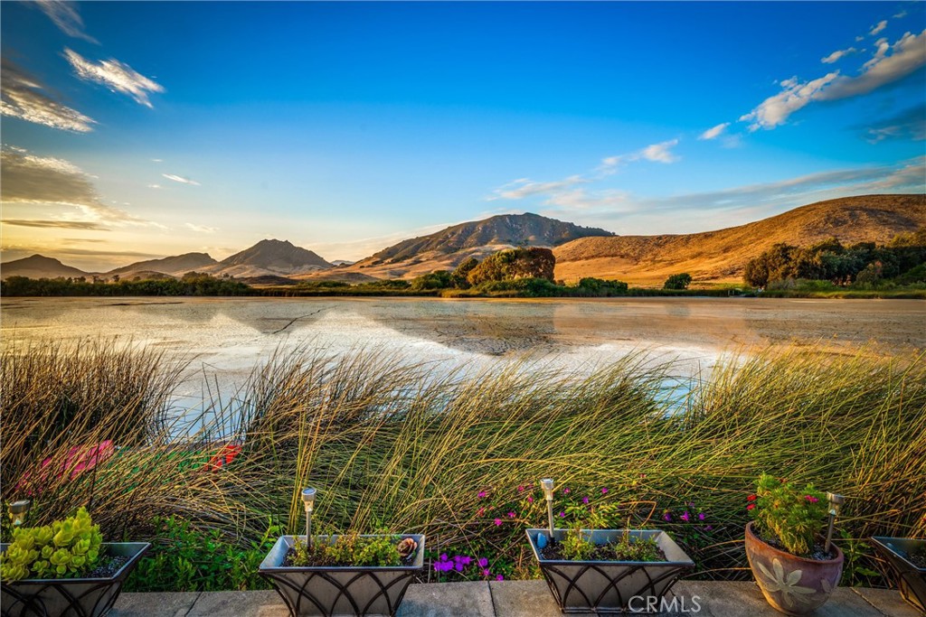 1330 Oceanaire Dr, San Luis Obispo, CA 93405