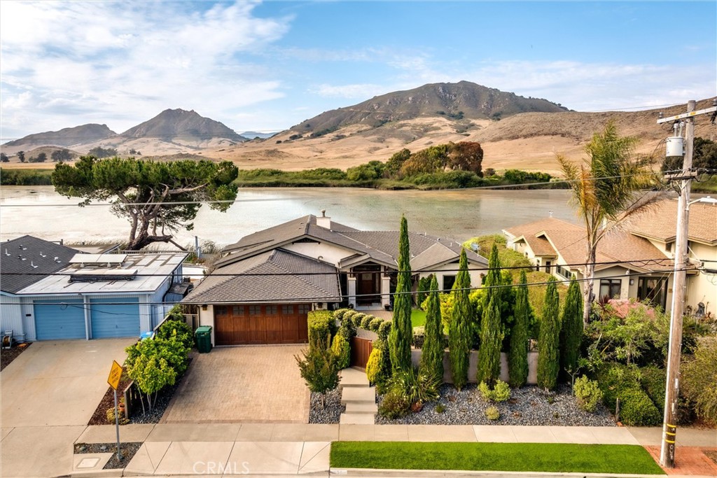 1330 Oceanaire Dr, San Luis Obispo, CA 93405