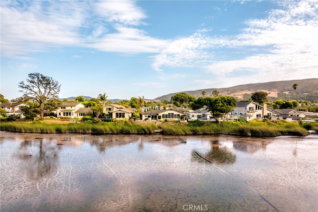 1330 Oceanaire Dr, San Luis Obispo, CA 93405