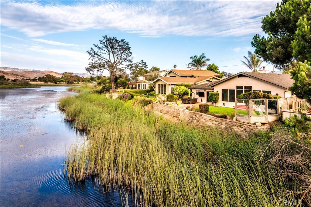 1330 Oceanaire Dr, San Luis Obispo, CA 93405