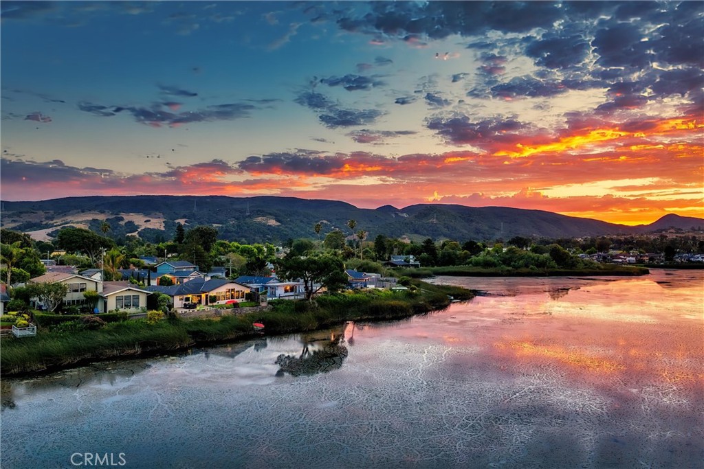 1330 Oceanaire Dr, San Luis Obispo, CA 93405