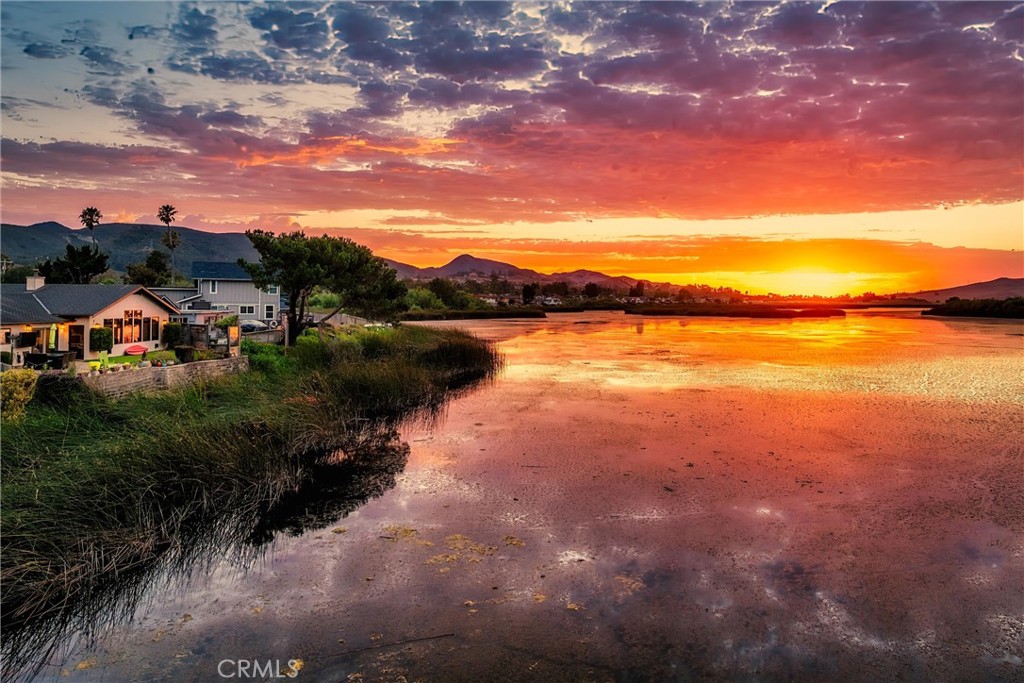1330 Oceanaire Dr, San Luis Obispo, CA 93405
