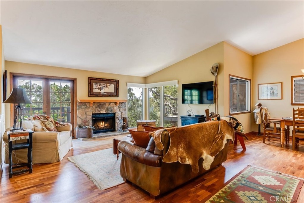 930 Suffolk St, Cambria, CA 93428