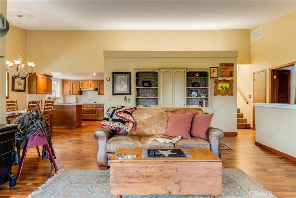930 Suffolk St, Cambria, CA 93428