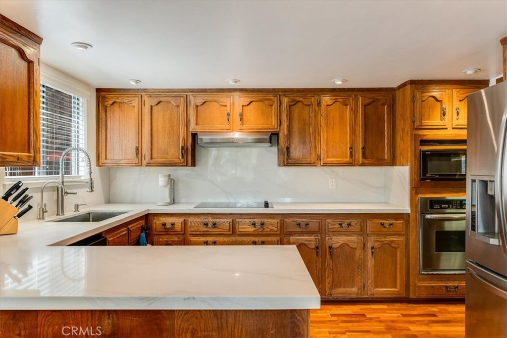930 Suffolk St, Cambria, CA 93428