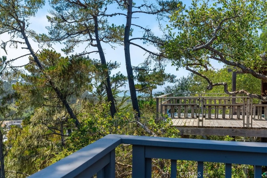 930 Suffolk St, Cambria, CA 93428
