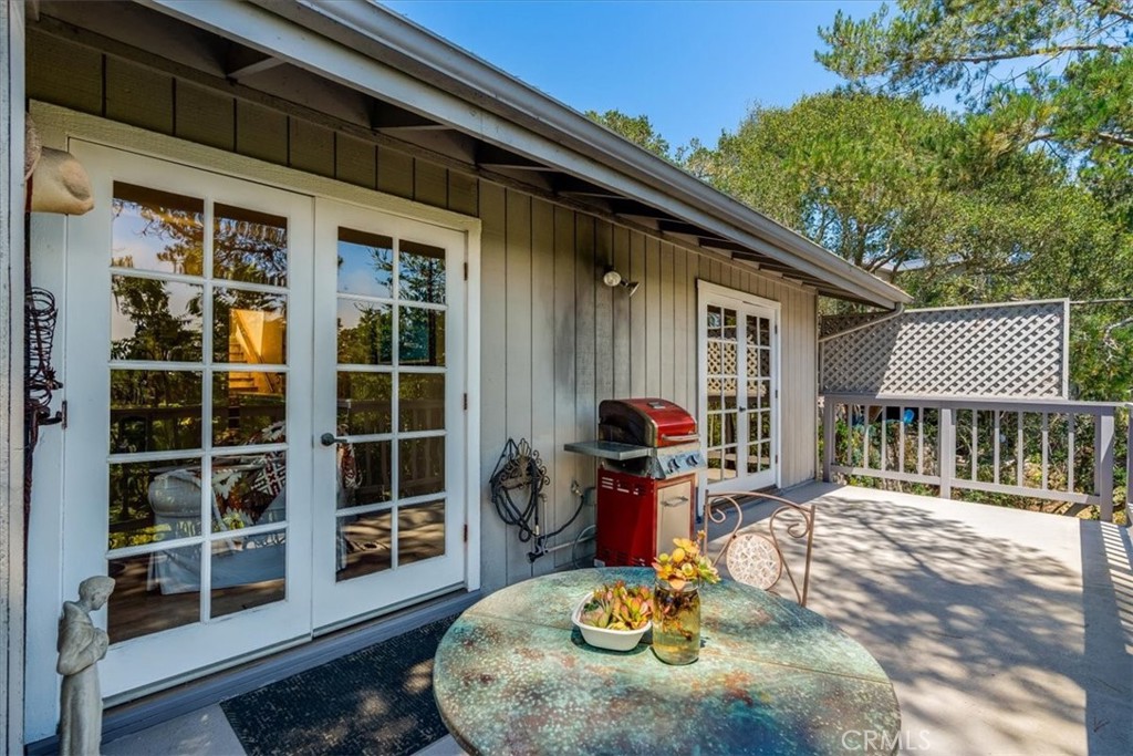 930 Suffolk St, Cambria, CA 93428