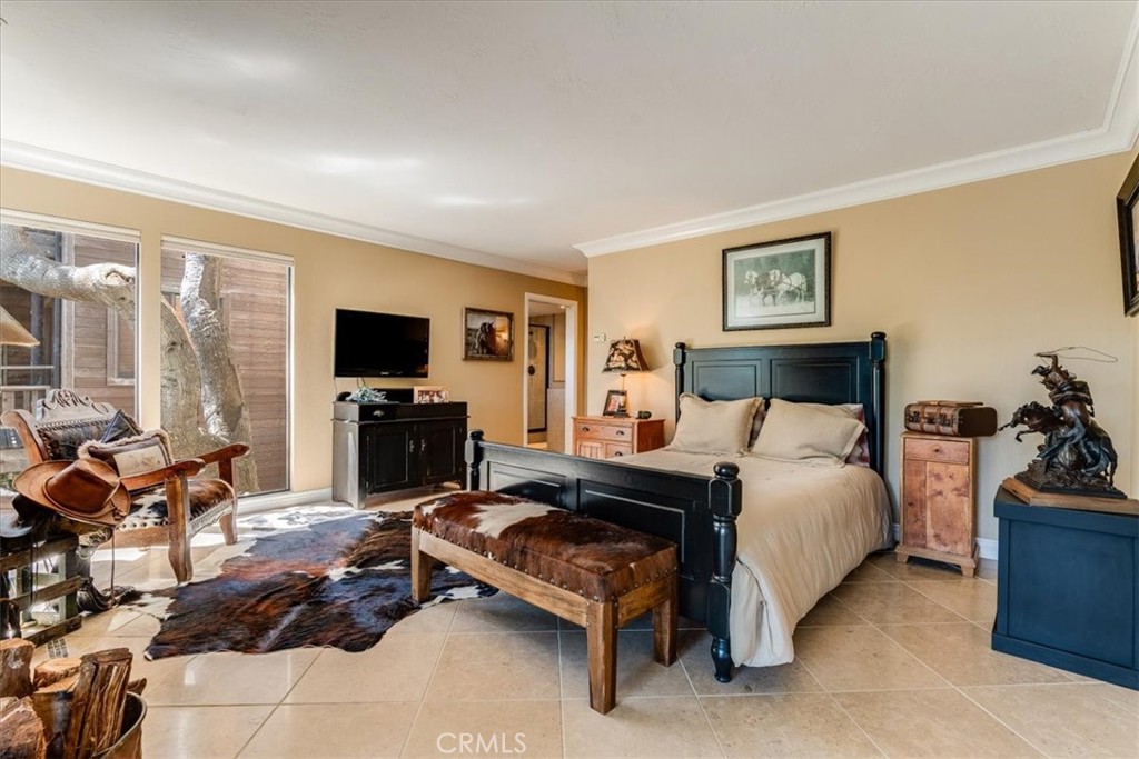 930 Suffolk St, Cambria, CA 93428