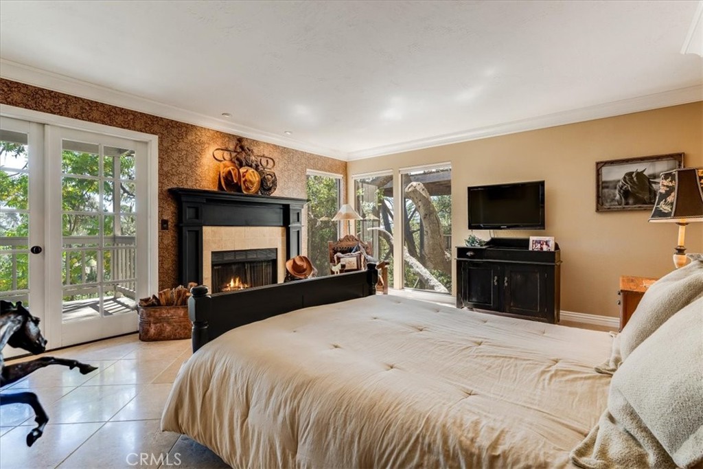 930 Suffolk St, Cambria, CA 93428