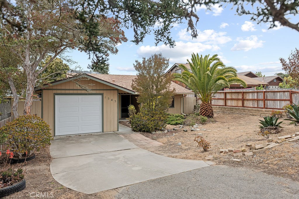 1545 6th St, Los Osos, CA 93402