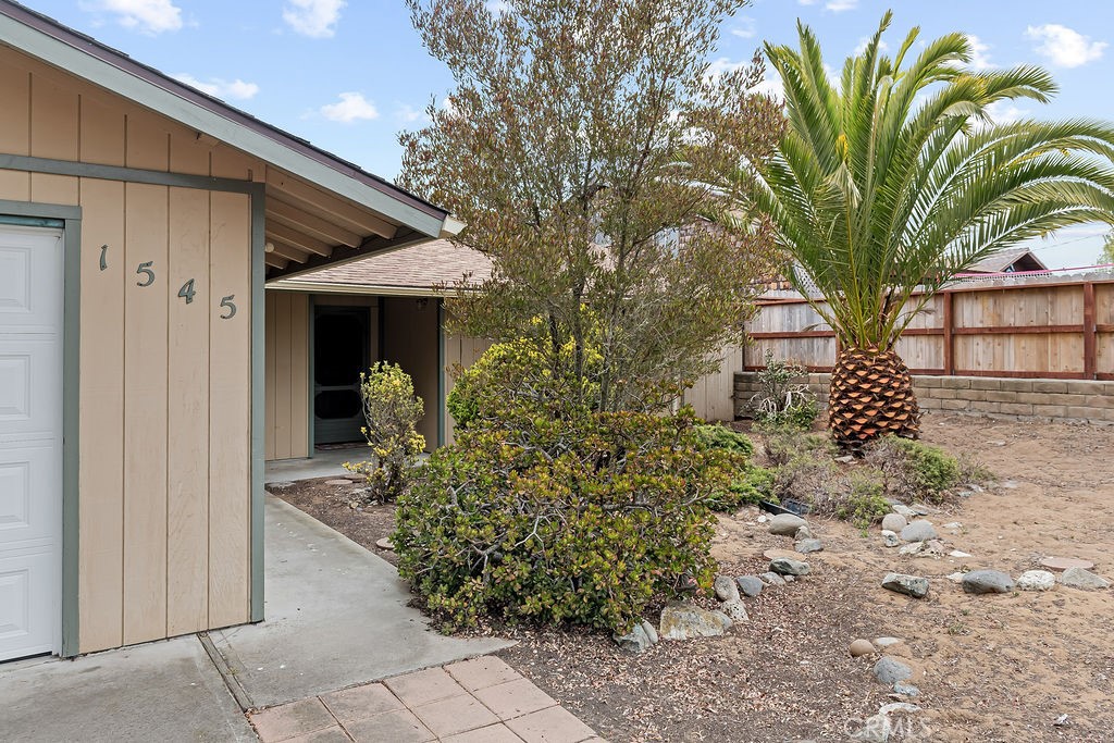 1545 6th St, Los Osos, CA 93402