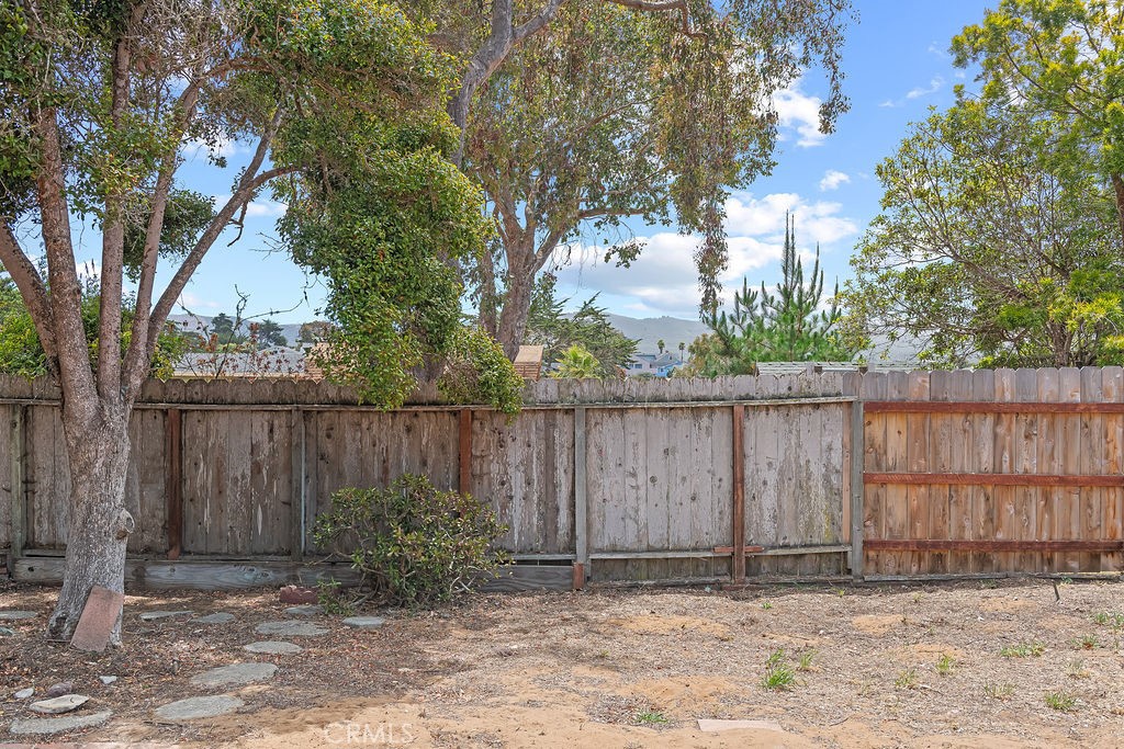 1545 6th St, Los Osos, CA 93402