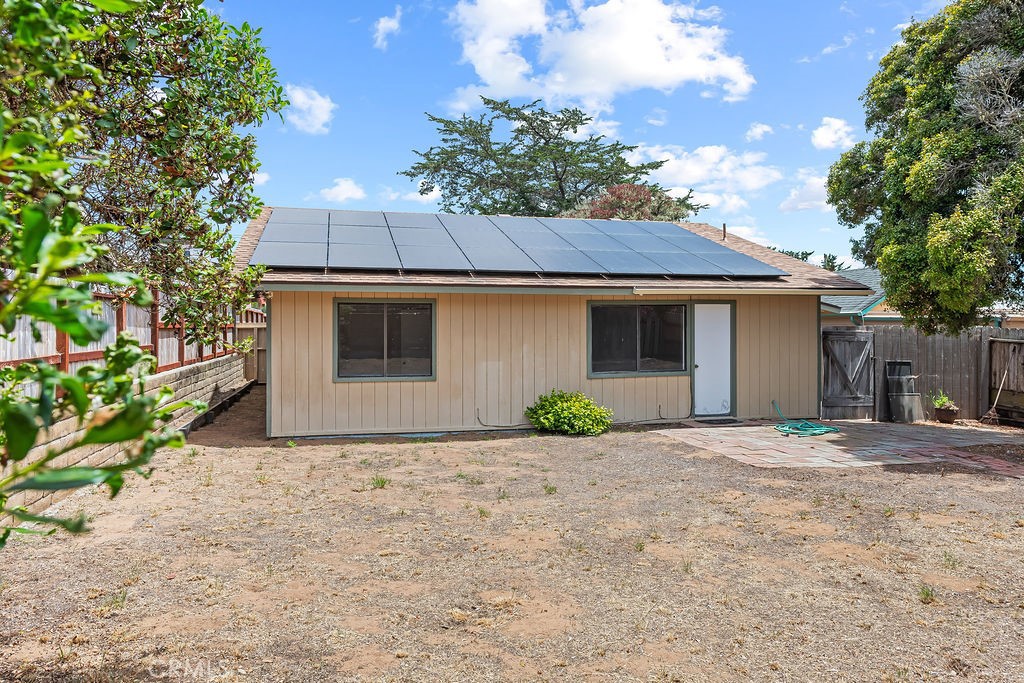 1545 6th St, Los Osos, CA 93402