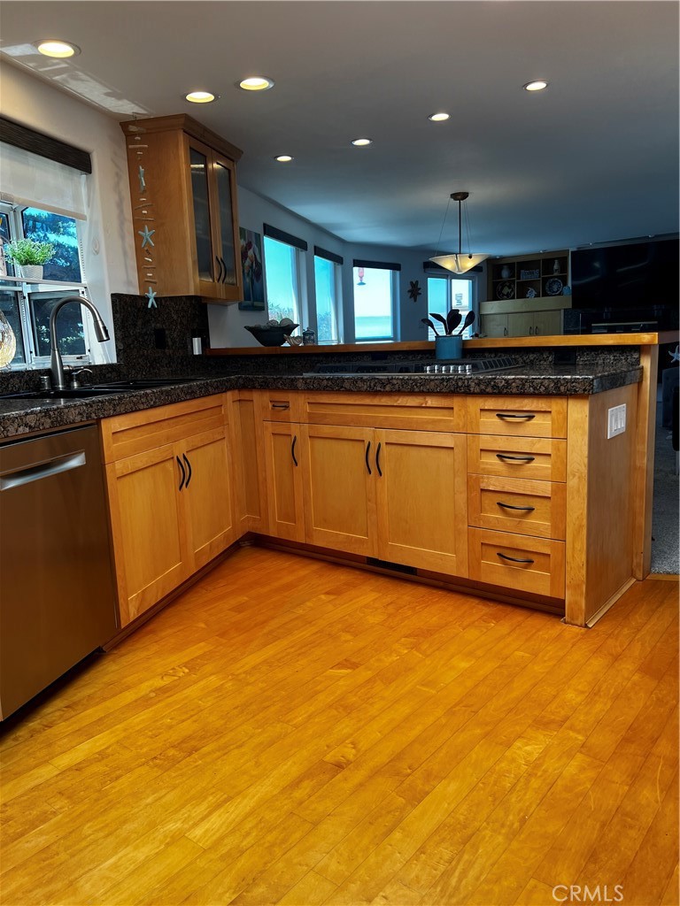 212 Weymouth St, Cambria, CA 93428