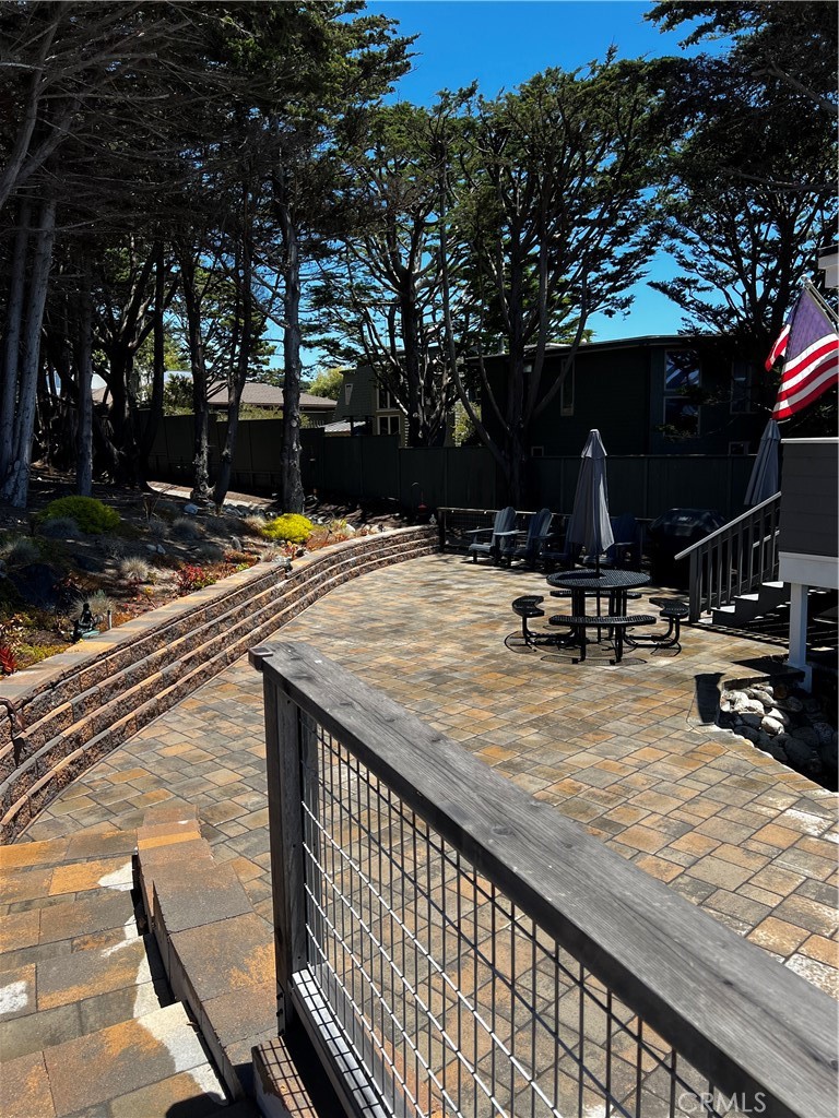 212 Weymouth St, Cambria, CA 93428