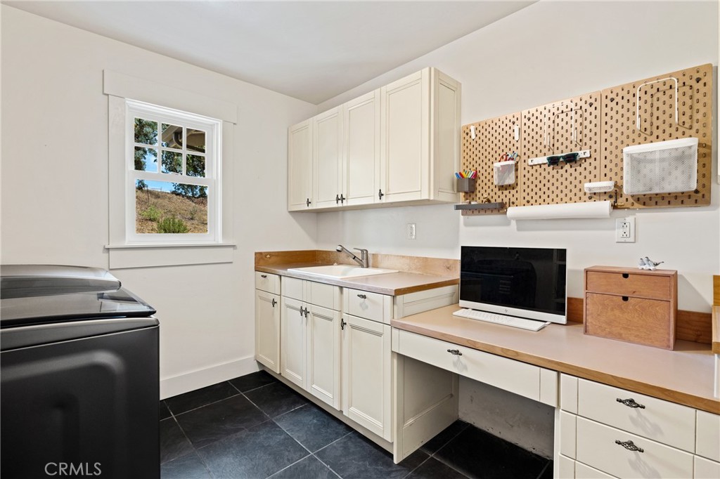 2387 Carpenter Canyon, San Luis Obispo, CA 93401