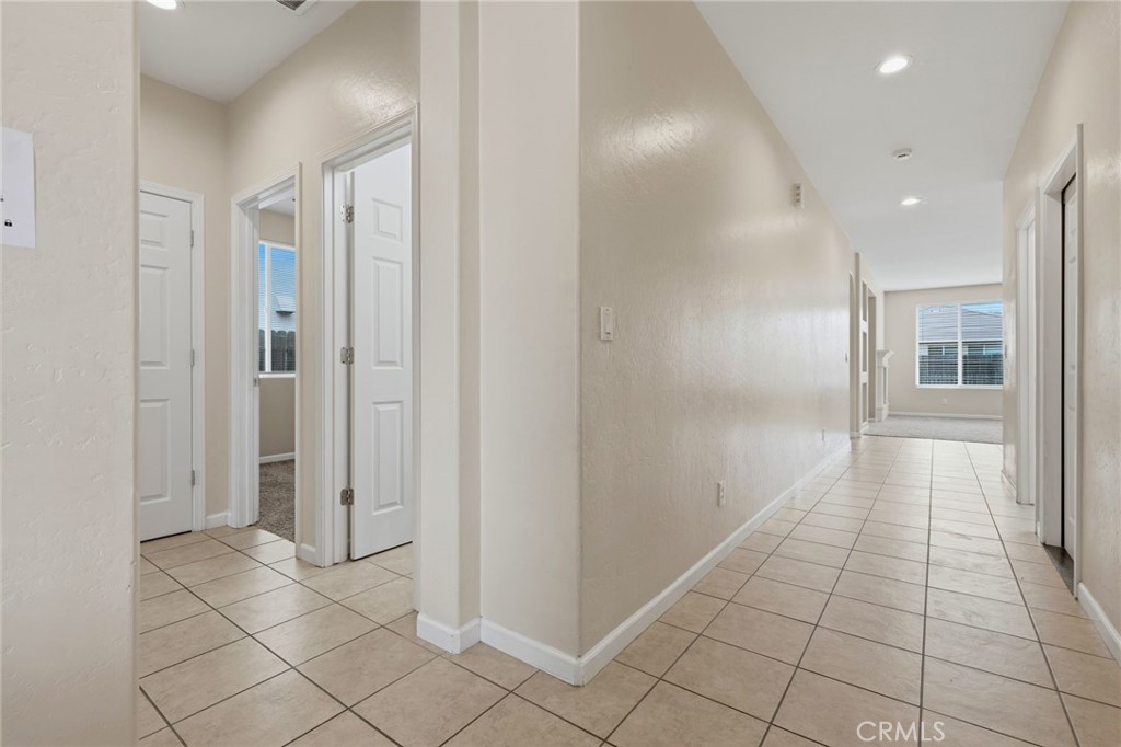 3042 W Delta, Visalia, CA 93291