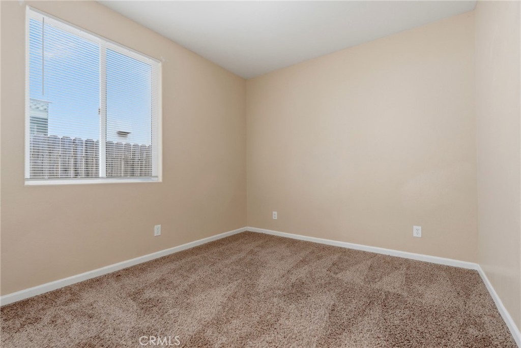 3042 W Delta, Visalia, CA 93291