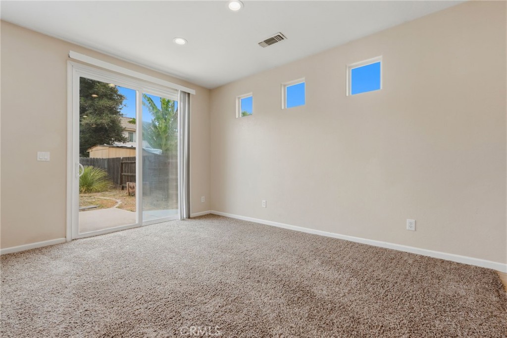 3042 W Delta, Visalia, CA 93291