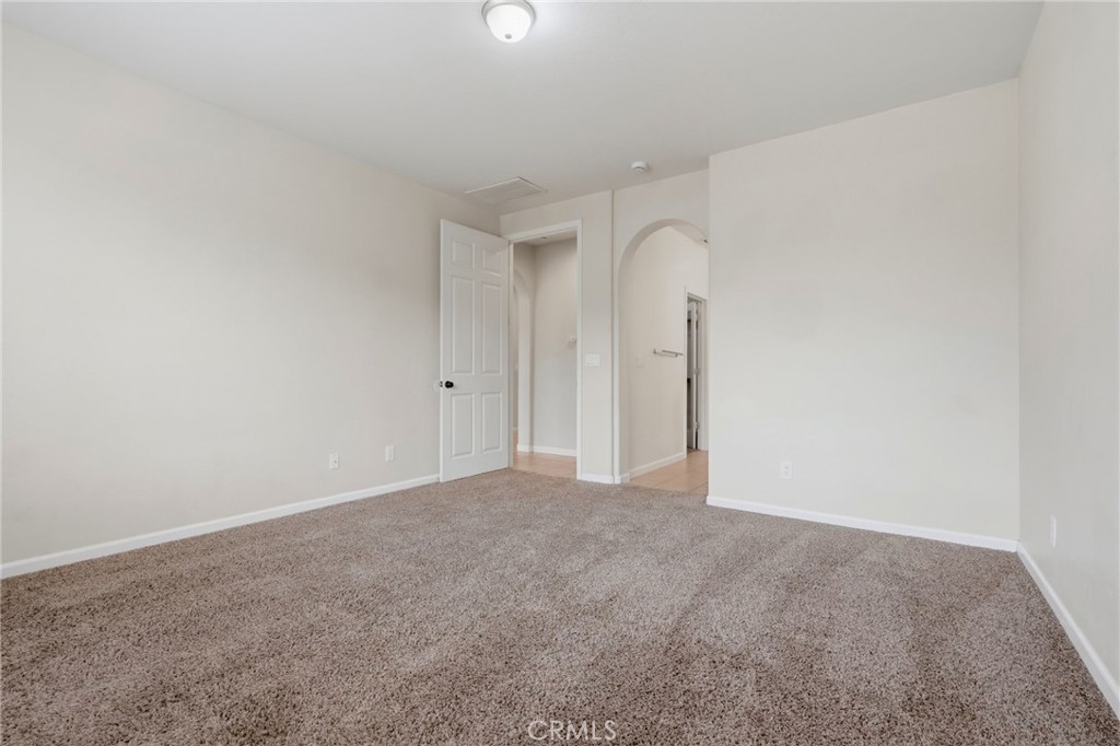 3042 W Delta, Visalia, CA 93291