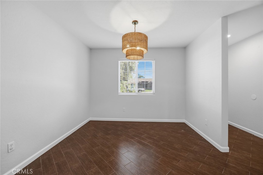 2629 W Brooke Ct, Visalia, CA 93291