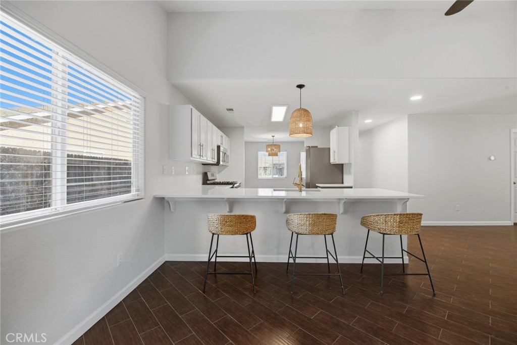 2629 W Brooke Ct, Visalia, CA 93291