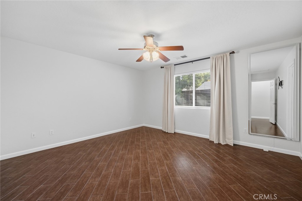 2629 W Brooke Ct, Visalia, CA 93291