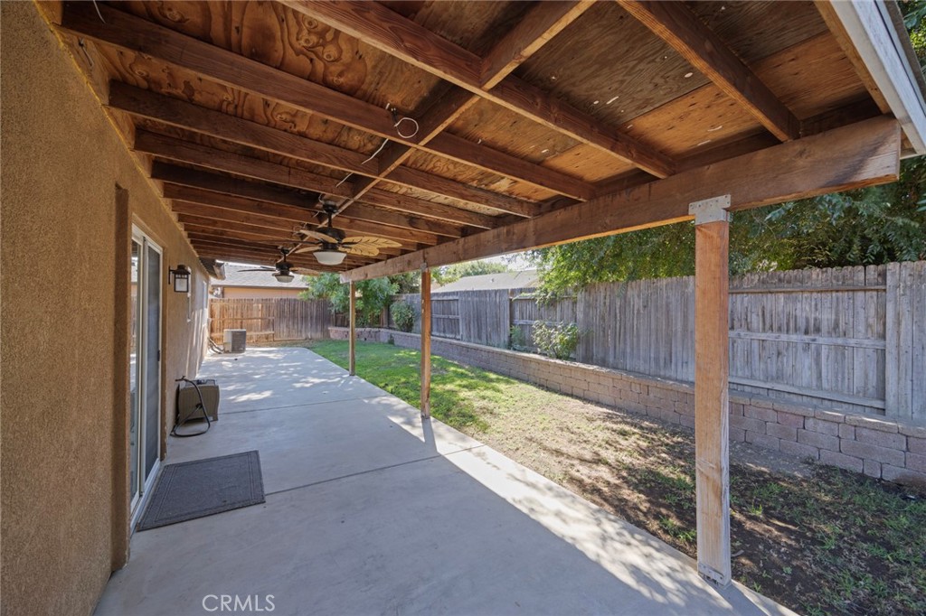 2629 W Brooke Ct, Visalia, CA 93291