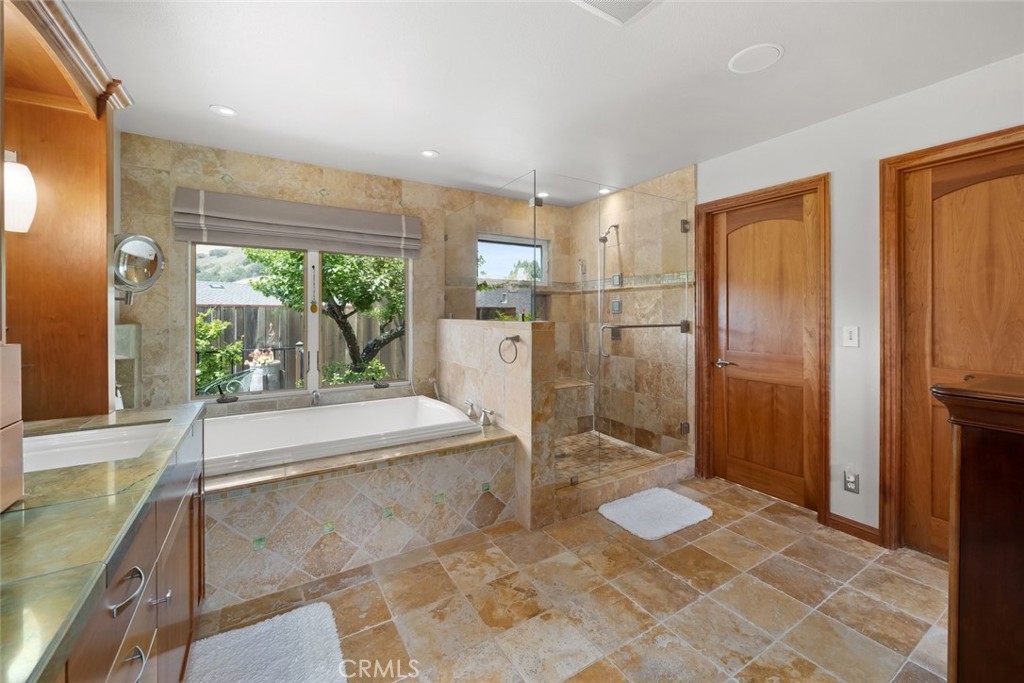 320 Mira Sol Dr, San Luis Obispo, CA 93405