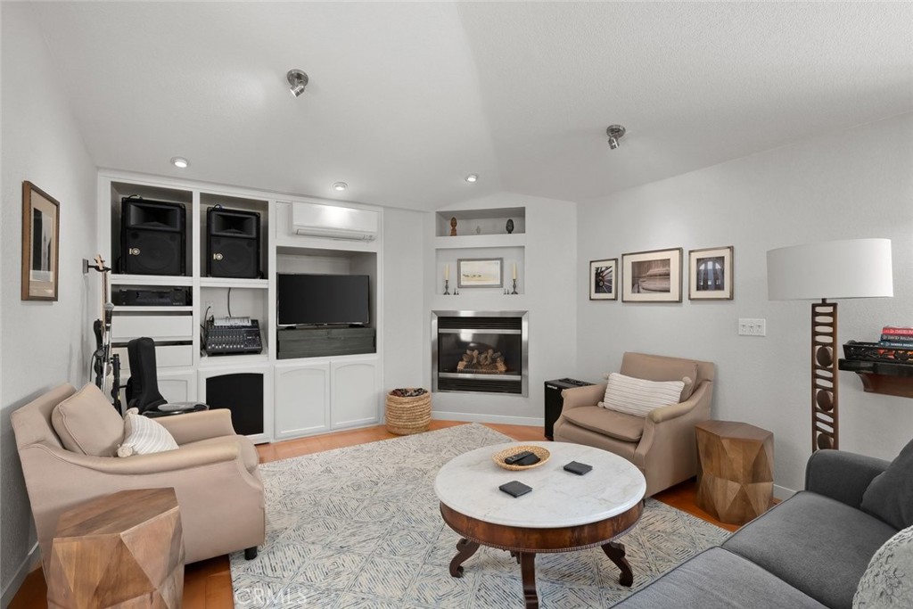 320 Mira Sol Dr, San Luis Obispo, CA 93405
