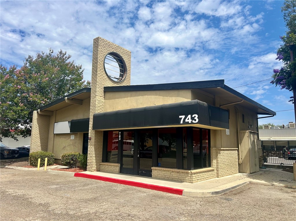 743 E Main, San Luis Obispo, CA 93454
