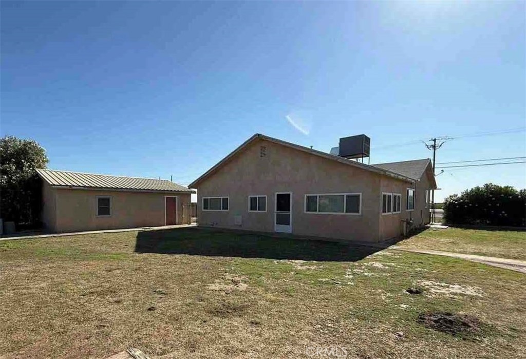 12720 10th Ave, Hanford, CA 93230