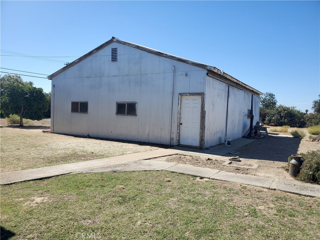 12720 10th Ave, Hanford, CA 93230