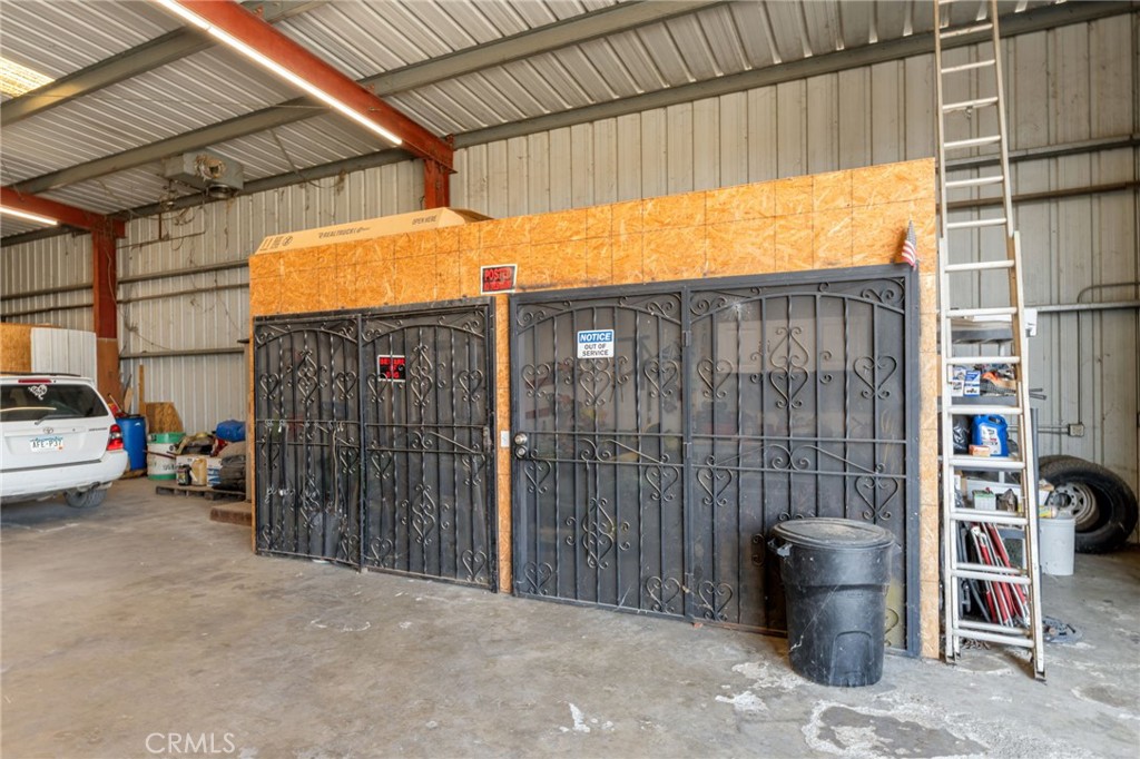 23259 64 Ave, Ducor, CA 93218