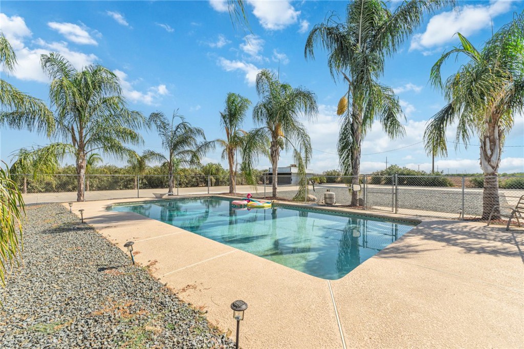 23259 64 Ave, Ducor, CA 93218