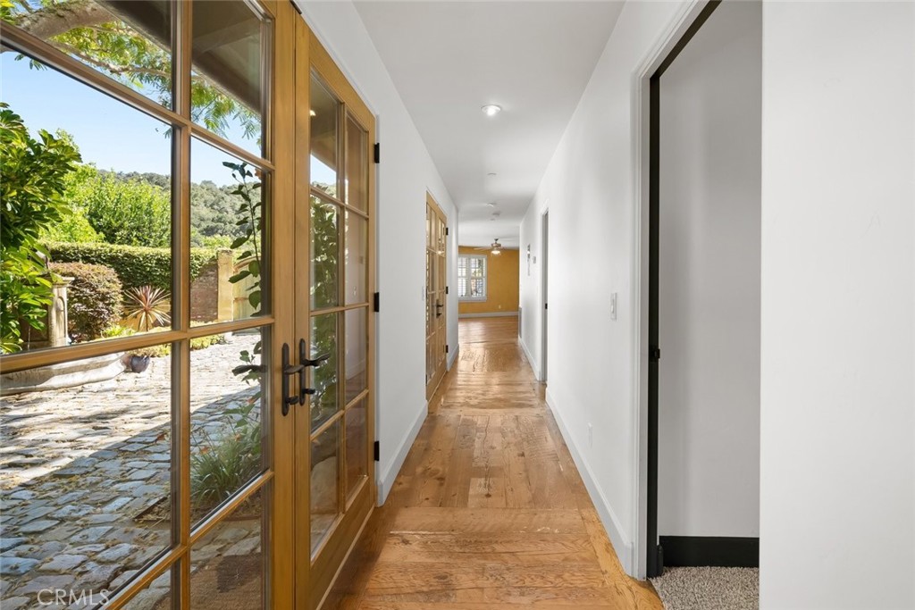 2072 Royal Way, San Luis Obispo, CA 93405