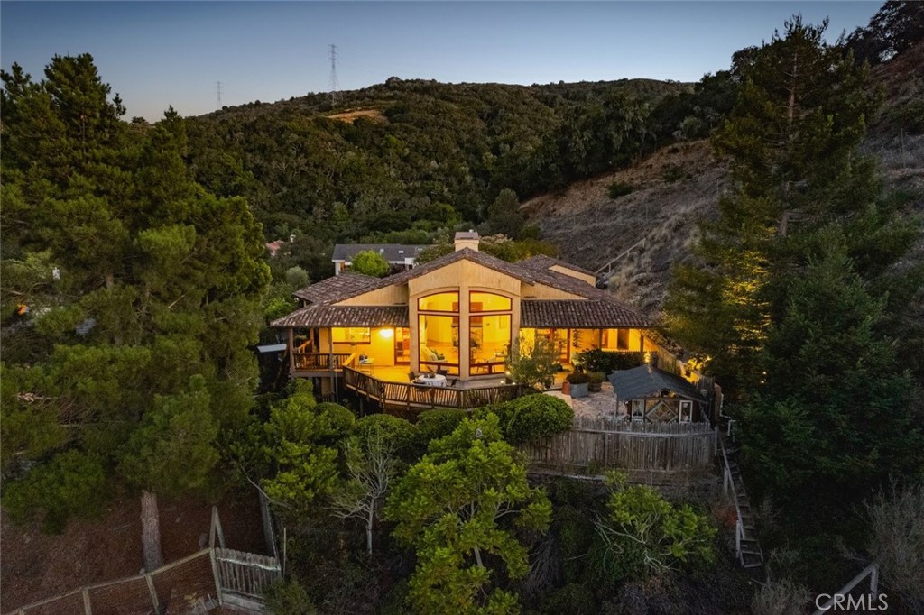 2072 Royal Way, San Luis Obispo, CA 93405