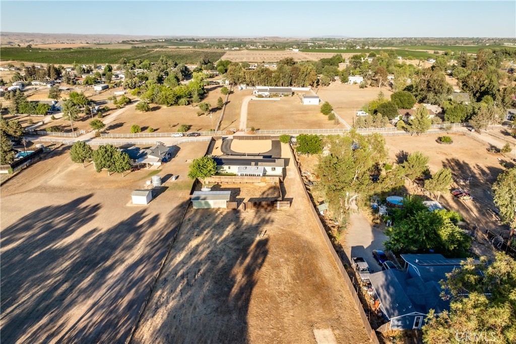 4321 Whispering Oak, Paso Robles, CA 93446