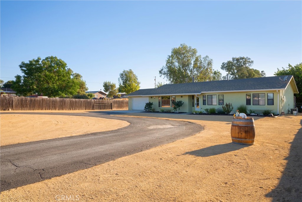 4321 Whispering Oak, Paso Robles, CA 93446