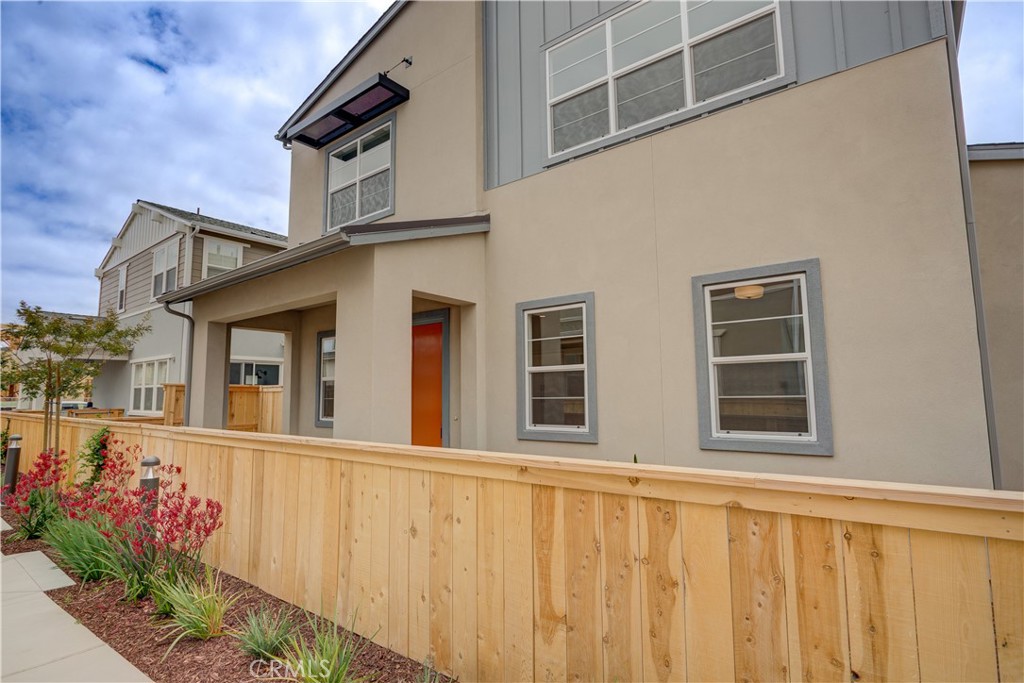 250 Memphis Belle Way, San Luis Obispo, CA 93401
