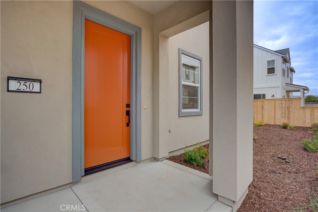 250 Memphis Belle Way, San Luis Obispo, CA 93401