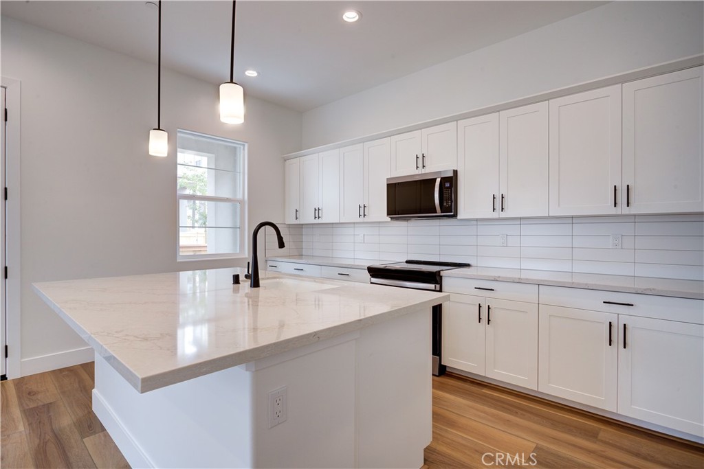 250 Memphis Belle Way, San Luis Obispo, CA 93401
