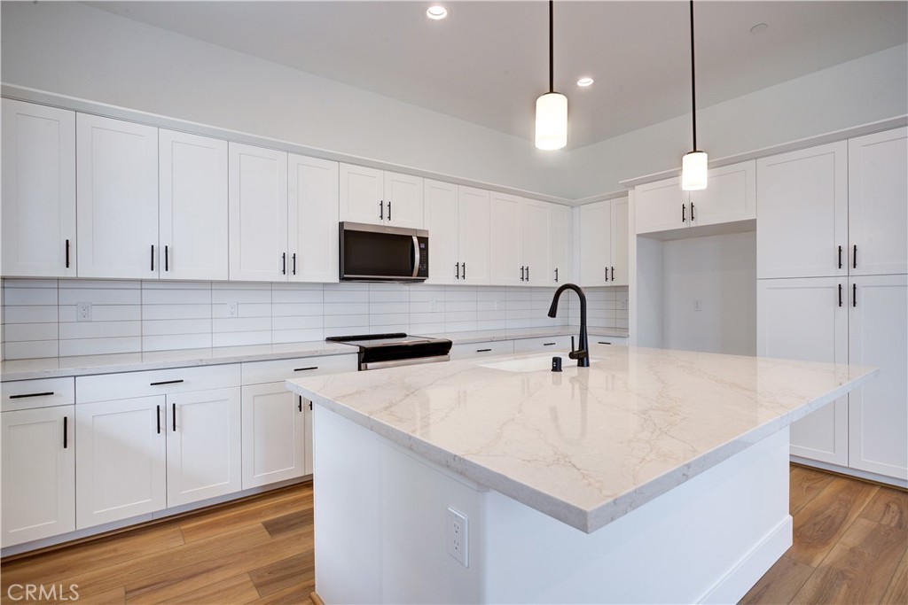 250 Memphis Belle Way, San Luis Obispo, CA 93401