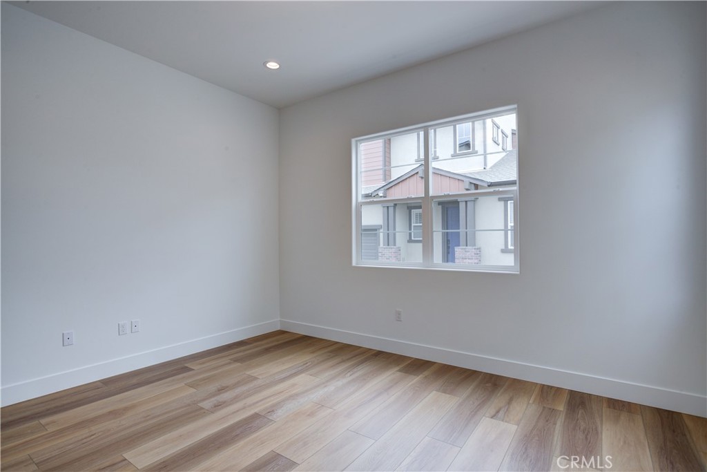 250 Memphis Belle Way, San Luis Obispo, CA 93401